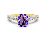 Yellow gold Oval Cut Diamond Pavé Band Solitaire Ring with Prong Setting