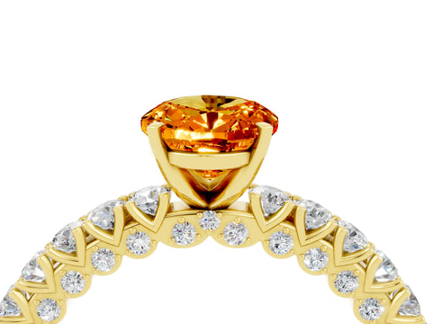 Yellow gold Oval Cut Diamond Pavé Band Solitaire Ring with Prong Setting_4