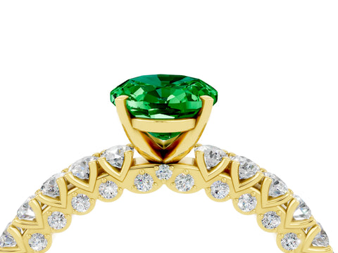 Yellow gold Oval Cut Diamond Pavé Band Solitaire Ring with Prong Setting_4