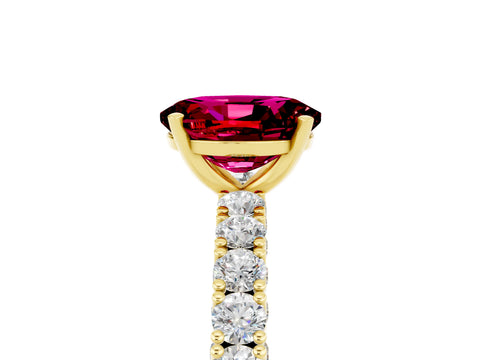 Yellow gold Oval Cut Diamond Pavé Band Solitaire Ring with Prong Setting_5