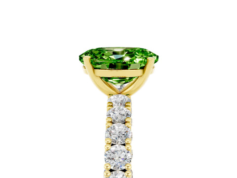 Yellow gold Oval Cut Diamond Pavé Band Solitaire Ring with Prong Setting_5