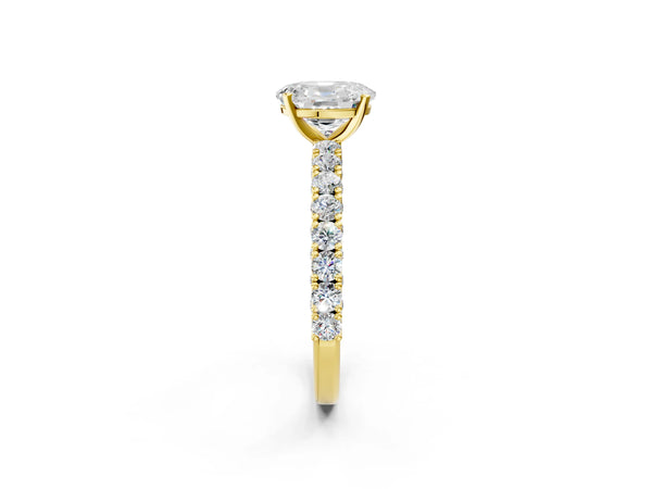 Yellow gold Oval Cut Diamond Pavé Band Solitaire Ring with Prong Setting