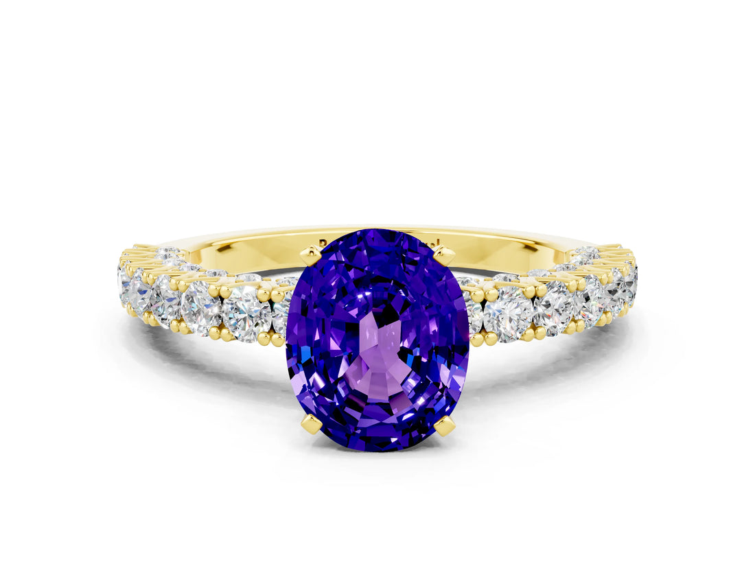 Yellow gold Oval Cut Diamond Pavé Band Solitaire Ring with Prong Setting