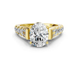Yellow gold Oval Cut Diamond Pavé Band Solitaire with Four-Prong Setting_16