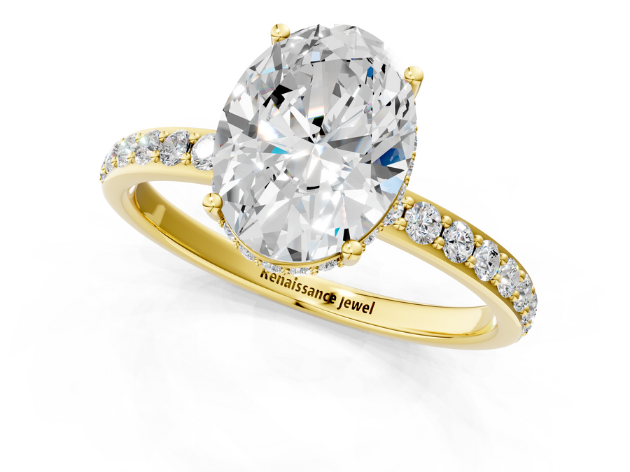 Yellow gold Oval Cut Diamond Pavé Band with Four-Prong Setting