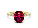 Yellow gold Oval Cut Diamond Pavé Band with Six-Prong Setting