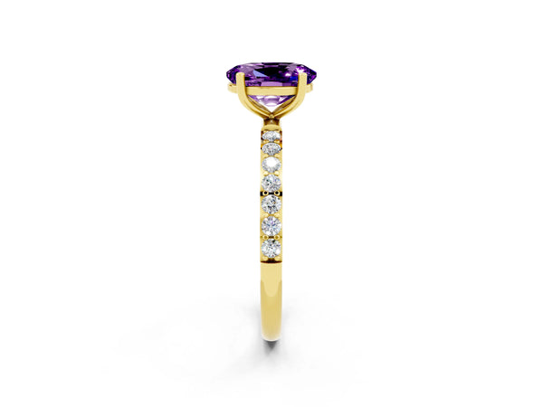 Yellow gold Oval Cut Amethyst Solitaire Ring with Round Pavé Shoulders and Prong Setting