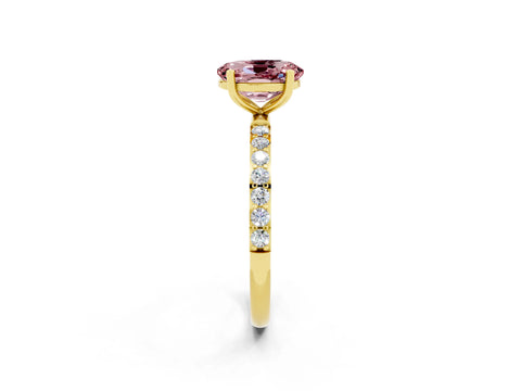 Yellow gold Oval Cut Diamond Pavé Band with Six-Prong Setting_2