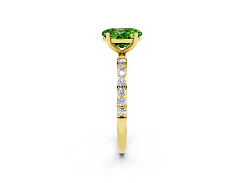 Yellow gold Oval Cut Diamond Pavé Band with Six-Prong Setting_2