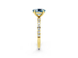 Yellow gold Oval Cut Diamond Pavé Band with Six-Prong Setting_2