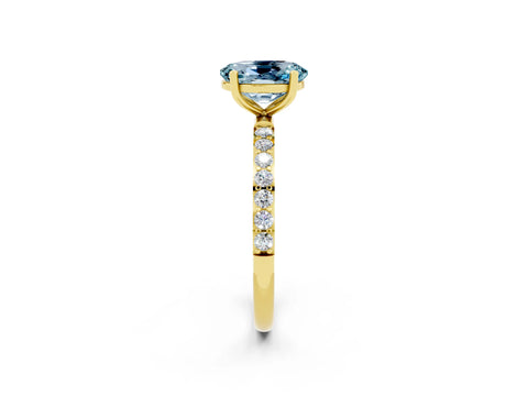 Yellow gold Oval Cut Diamond Pavé Band with Six-Prong Setting_2
