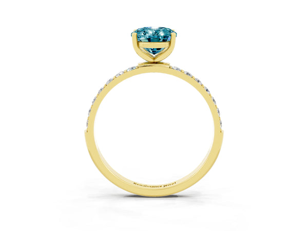 Yellow gold Oval Cut Diamond Pavé Band with Six-Prong Setting