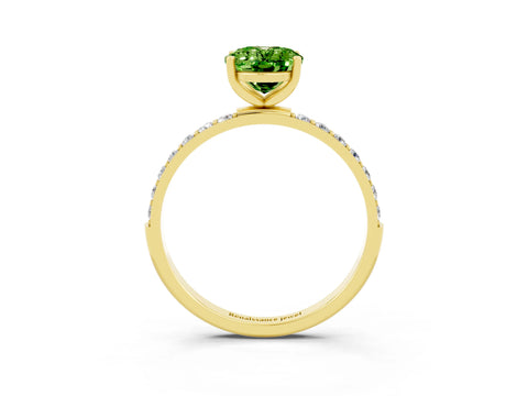 Yellow gold Oval Cut Diamond Pavé Band with Six-Prong Setting_3