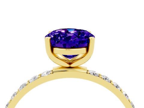 Yellow gold Oval Cut Diamond Pavé Band with Six-Prong Setting_4
