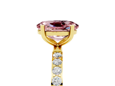 Yellow gold Oval Cut Diamond Pavé Band with Six-Prong Setting_5