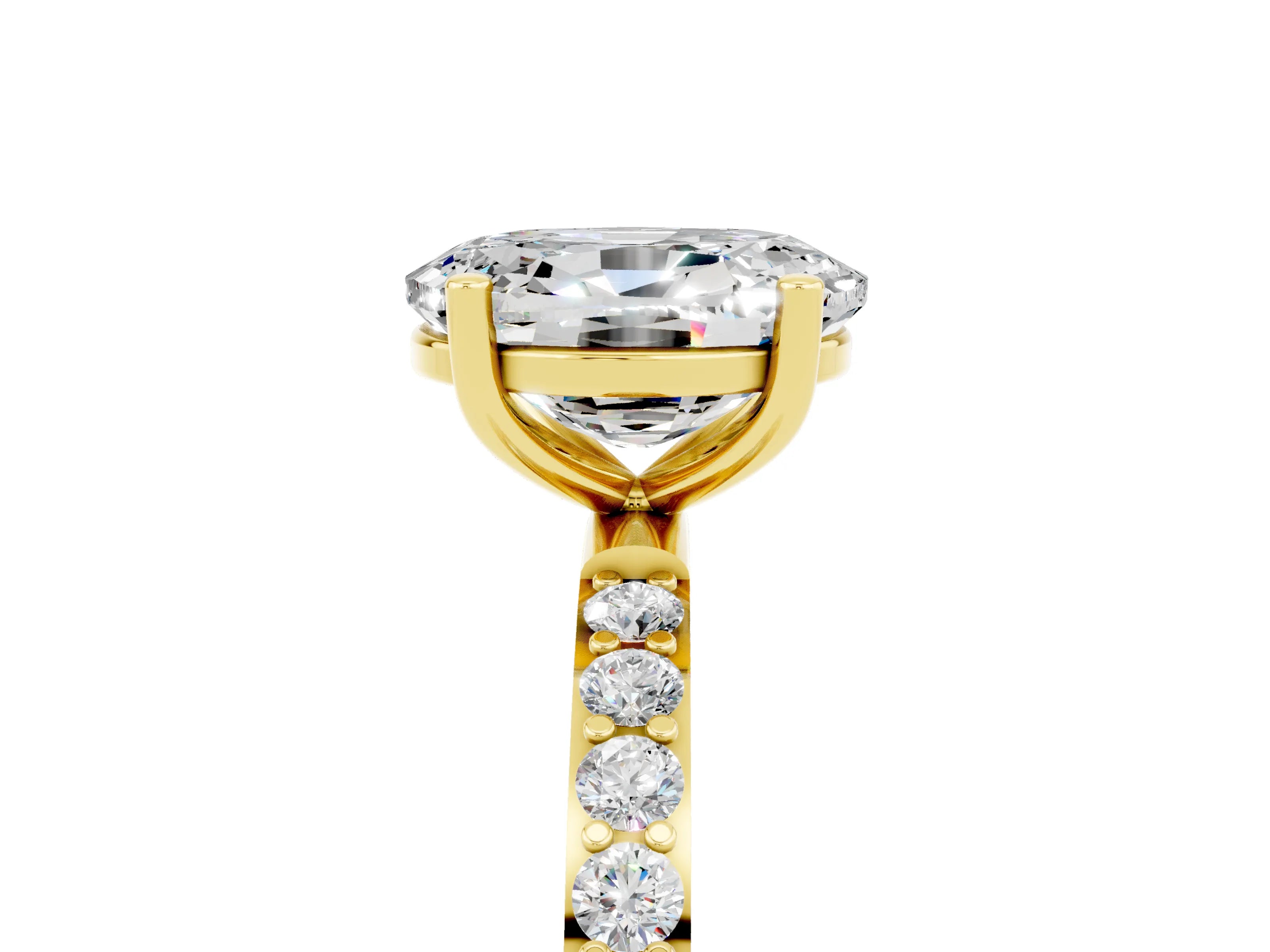 Yellow gold Oval Cut Diamond Pavé Band with Six-Prong Setting_5