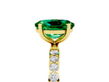 Yellow gold Oval Cut Diamond Pavé Band with Six-Prong Setting_5