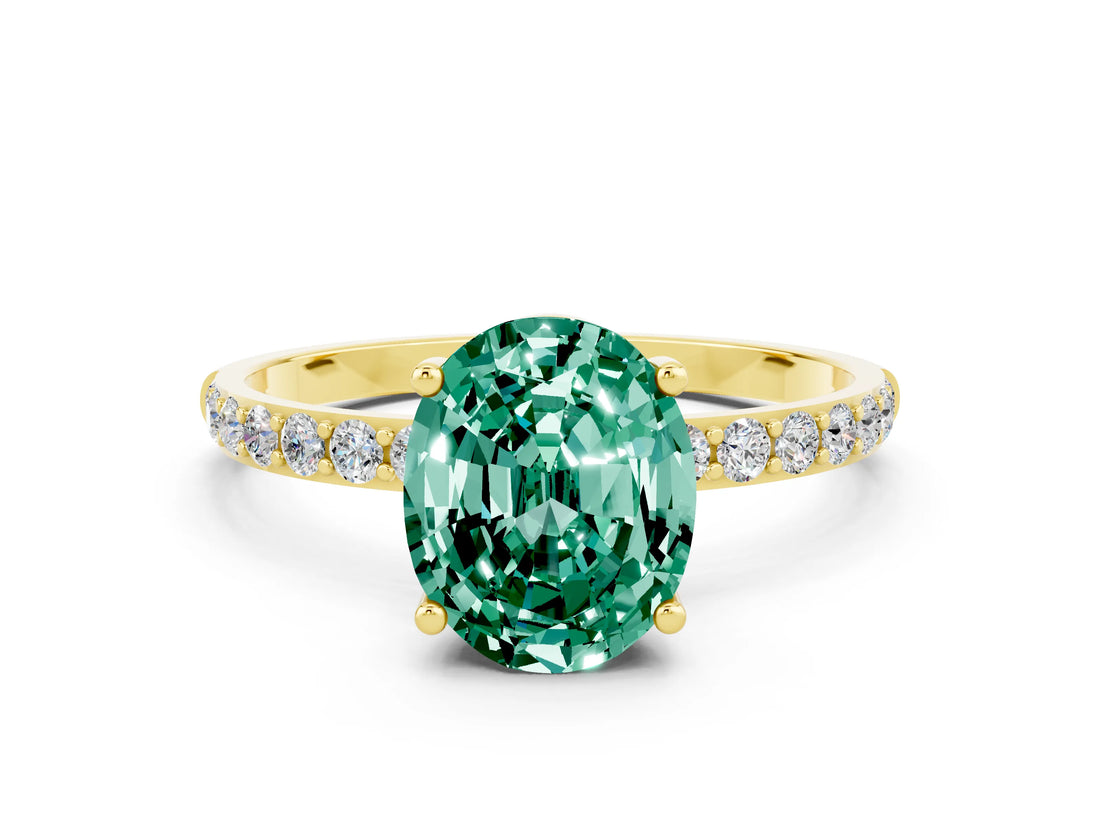 Yellow gold Oval Cut Diamond Pavé Band with Six-Prong Setting