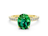 Yellow gold Oval Cut Diamond Pavé Band with Six-Prong Setting