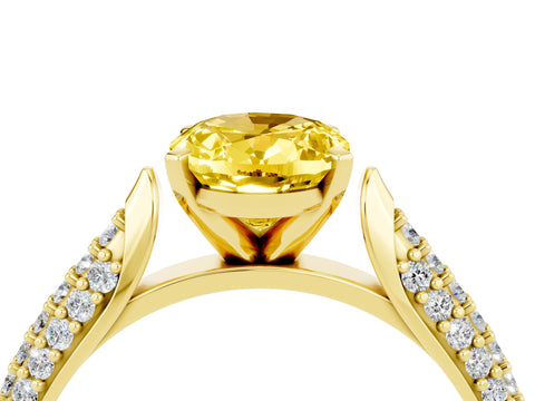 Yellow gold Oval Cut Diamond Solitaire Engagement Ring with Pavé Band and Four-Prong Setting_4
