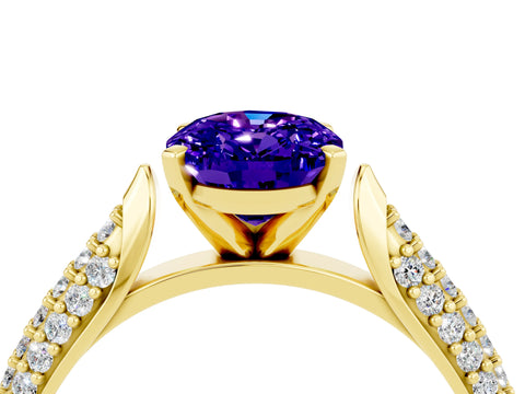 Yellow gold Oval Cut Diamond Solitaire Engagement Ring with Pavé Band and Four-Prong Setting_4