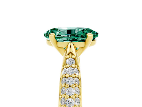Yellow gold Oval Cut Diamond Solitaire Engagement Ring with Pavé Band and Four-Prong Setting_5