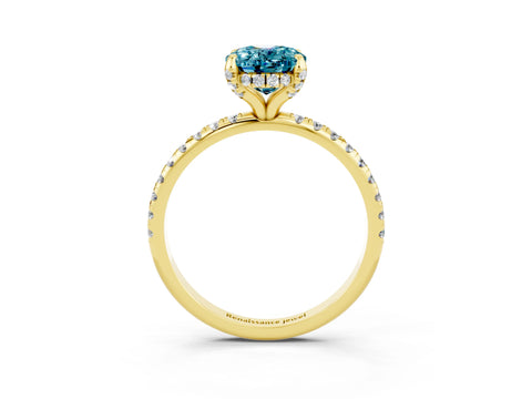 Yellow gold Oval Cut Diamond Solitaire Ring with Four-Prong Setting and Pavé Band_3