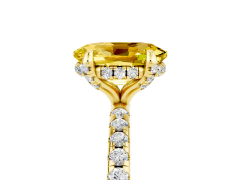 Yellow gold Oval Cut Diamond Solitaire Ring with Four-Prong Setting and Pavé Band_5