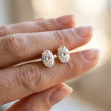 Yellow gold Oval Cut Diamond Stud Earrings_128