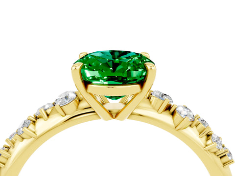 Yellow gold Oval Cut Emerald Cluster Side Stone Solitaire Ring with Prong Setting_28