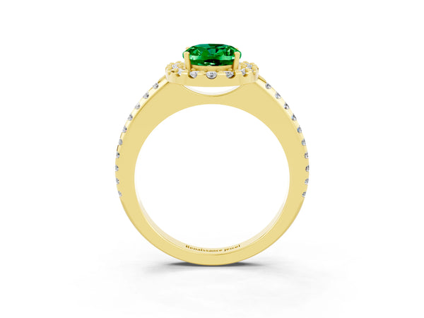 Yellow gold Oval Cut Emerald Pavé Halo Ring with Four-Prong Setting