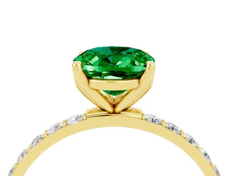 Yellow gold Oval Cut Emerald Solitaire Engagement Ring with Pavé Band and Prong Setting_4