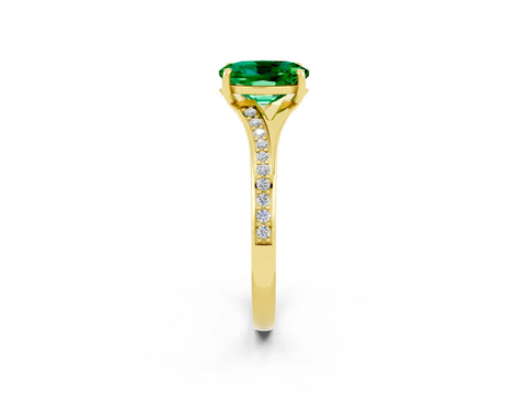 Yellow gold Oval Cut Emerald Solitaire Ring with Pavé Band and Prong Setting_2