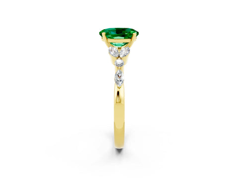 Yellow gold Oval Cut Emerald Solitaire Ring with Side Stones and Four-Prong Setting_14