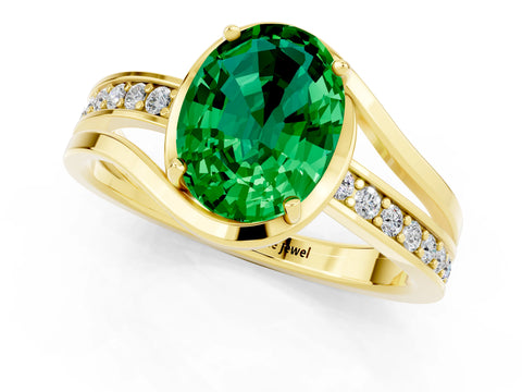 Yellow gold Oval Cut Emerald Solitaire Ring with Split Shank and Prong Setting_1