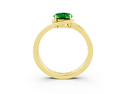 Yellow gold Oval Cut Emerald Solitaire Ring with Split Shank and Prong Setting_3