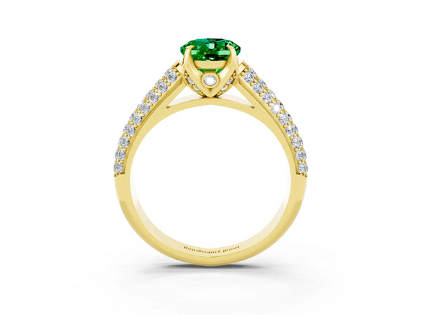 Yellow gold Oval Cut Emerald Solitaire Ring with Three-Row Pavé Band and Four-Prong Setting