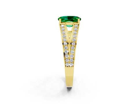 Yellow gold Oval Cut Emerald Split Shank Ring with Pavé Band and Four-Prong Setting_2