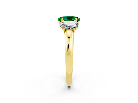 Yellow gold Oval Cut Emerald Three-Stone Ring with Four-Prong Setting and Classic Band_2