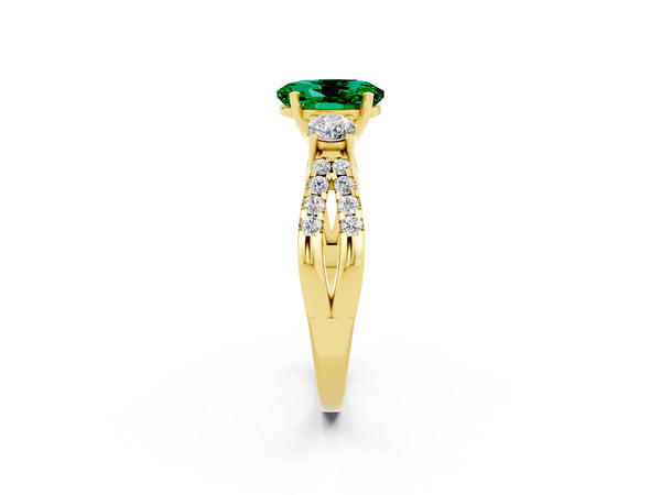 Yellow gold Oval Cut Emerald Three-Stone Ring with Pavé Split Shank and Four-Prong Setting