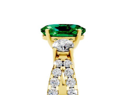 Yellow gold Oval Cut Emerald Three-Stone Ring with Pavé Split Shank and Four-Prong Setting_17