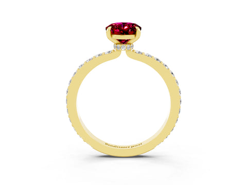 Yellow gold Oval Cut Garnet Ring with Pavé Band and Four-Prong Setting_3