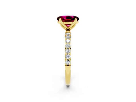 Yellow gold Oval Cut Garnet Solitaire Engagement Ring with Pavé Band and Prong Setting_2