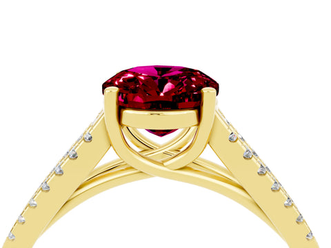 Yellow gold Oval Cut Garnet Solitaire Engagement Ring with Split Shank Pavé Band_4