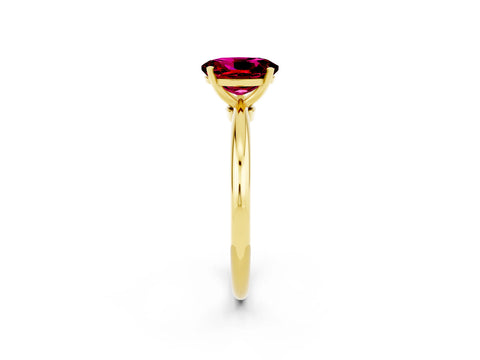 Yellow gold Oval Cut Garnet Solitaire Ring with Six-Prong Setting and Classic Band_2
