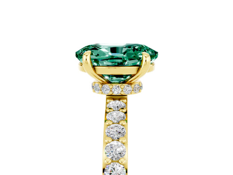Yellow gold Oval Cut Green Sapphire Ring with Pavé Band and Four-Prong Setting_5