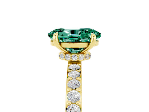 Yellow gold Oval Cut Green Sapphire Solitaire Engagement Ring with Pavé Band and Four-Prong Setting_5