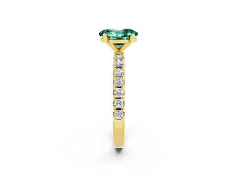 Yellow gold Oval Cut Green Sapphire Solitaire Pavé Band with Four-Prong Setting_2