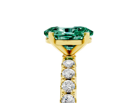 Yellow gold Oval Cut Green Sapphire Solitaire Pavé Band with Four-Prong Setting_5