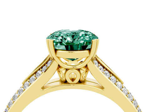 Yellow gold Oval Cut Green Sapphire Split Shank Engagement Ring with Pavé Band_4